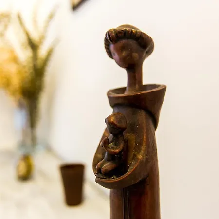 Belem! Charming 2 Bedroom W Terrace, Wifi & Free Street Parking Lisbon