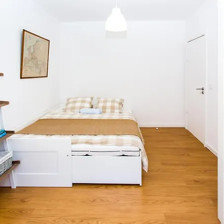 Apartment Belem! Charming 2 Bedroom W Terrace, Wifi & Free Street Parking Lisbon