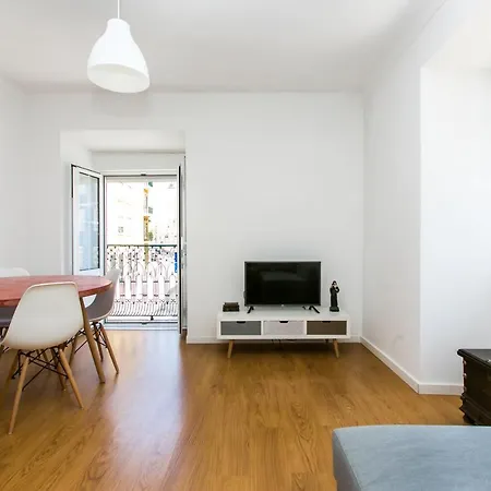 Appartamento Belem! Charming 2 Bedroom W Terrace, Wifi & Free Street Parking Lisbona
