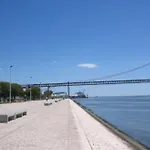 아파트 Belem! Charming 2 Bedroom W Terrace, Wifi & Free Street Parking 리스본