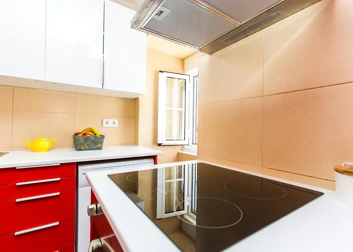 Appartement Belem! Charming 2 Bedroom W Terrace, Wifi & Free Street Parking Lisboa